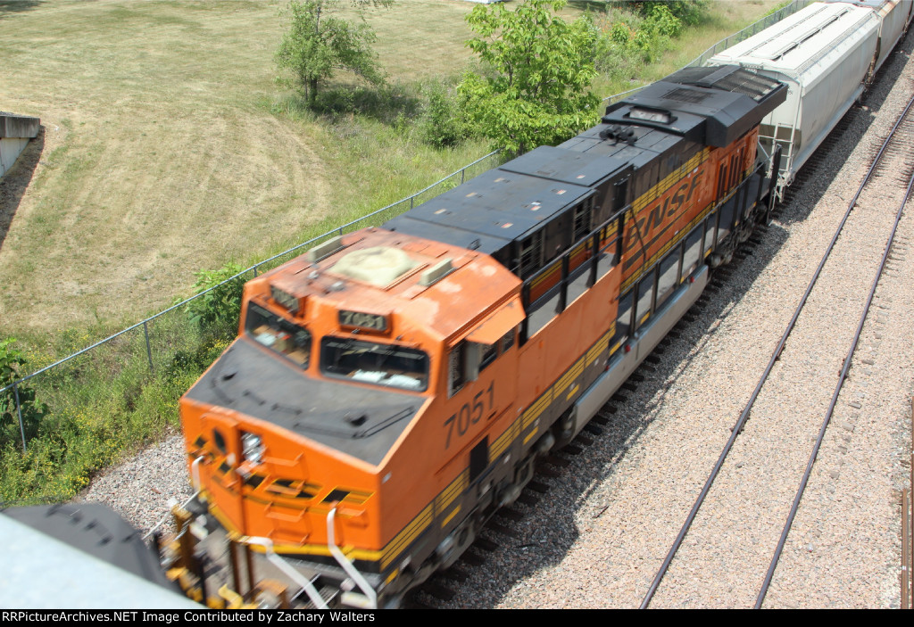 BNSF 7051